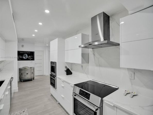 1155 Hillsboro Mile 202, Hillsboro Beach FL 33062