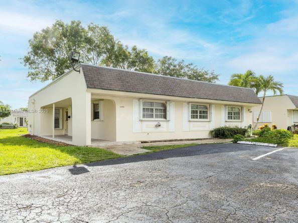 16985 SW 113th Ct 31541E, Miami FL 33157