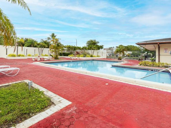 16985 SW 113th Ct 31541E, Miami FL 33157