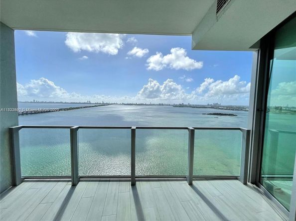 2900 NE 7th Ave 2706, Miami FL 33137