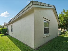 5708 NW 47th Ct, Coral Springs FL 33067