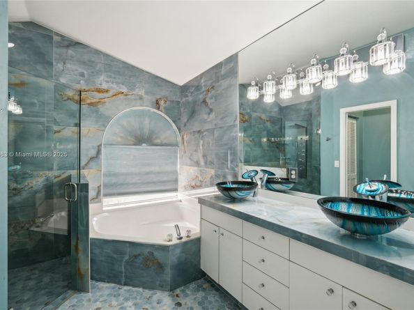 5708 NW 47th Ct, Coral Springs FL 33067
