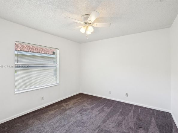 5708 NW 47th Ct, Coral Springs FL 33067