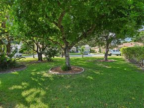 5708 NW 47th Ct, Coral Springs FL 33067