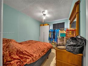 2632 NE 214th St, Miami FL 33180