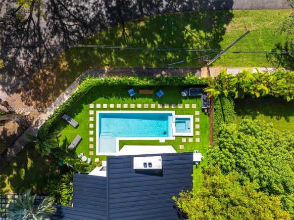 9200 NE 12th Ave, Miami Shores FL 33138