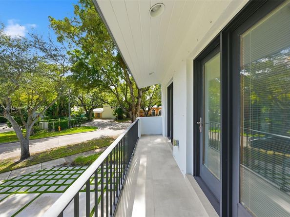 9200 NE 12th Ave, Miami Shores FL 33138