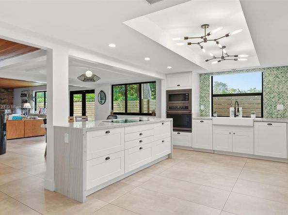 9200 NE 12th Ave, Miami Shores FL 33138