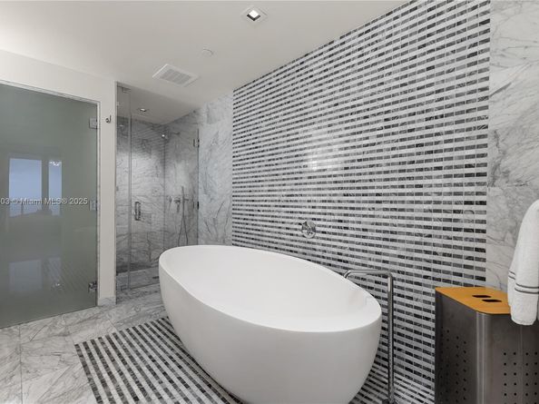 788 NE 23rd St 2101, Miami FL 33137