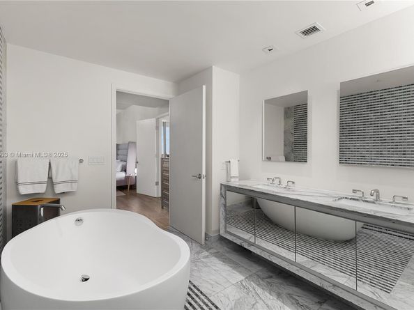 788 NE 23rd St 2101, Miami FL 33137