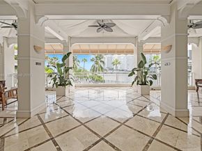 701 Brickell Key Blvd 1605, Miami FL 33131