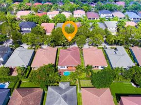 830 Lavender Cir, Weston FL 33327