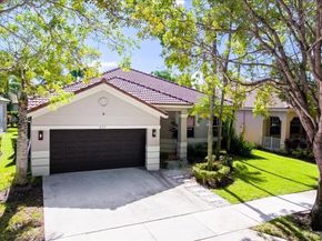 830 Lavender Cir, Weston FL 33327