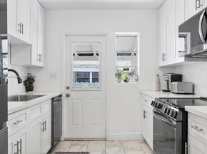 1100 NW 151st St, Miami FL 33169