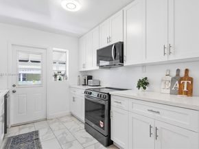 1100 NW 151st St, Miami FL 33169