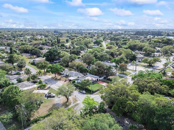 1100 NW 151st St, Miami FL 33169