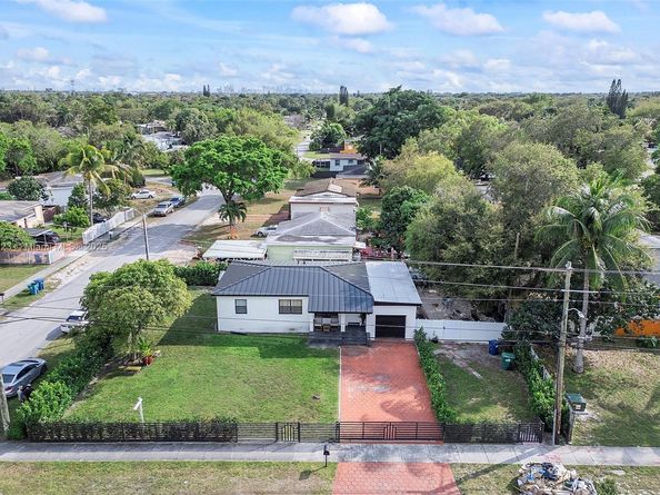 1100 NW 151st St, Miami FL 33169