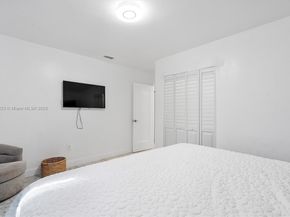 1100 NW 151st St, Miami FL 33169