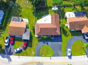 9906 Westwood Dr, Tamarac FL 33321