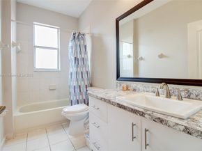 2131 NE 37th Rd, Homestead FL 33033