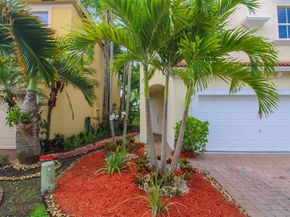 2131 NE 37th Rd, Homestead FL 33033