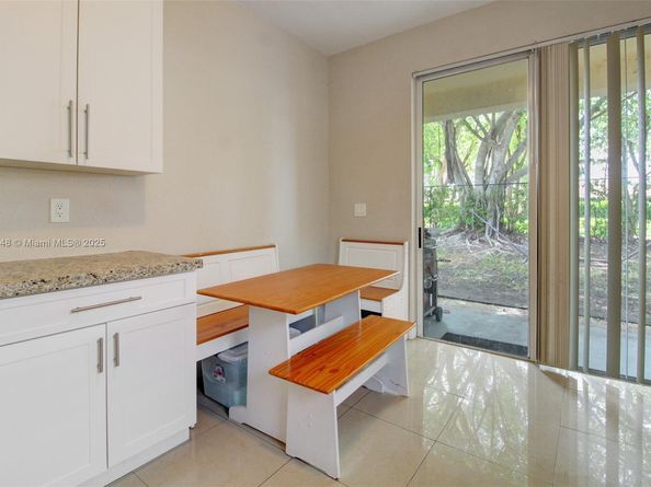 2131 NE 37th Rd, Homestead FL 33033