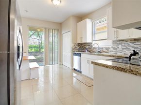 2131 NE 37th Rd, Homestead FL 33033