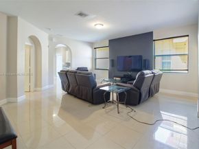 2131 NE 37th Rd, Homestead FL 33033