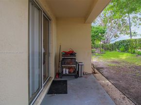2131 NE 37th Rd, Homestead FL 33033