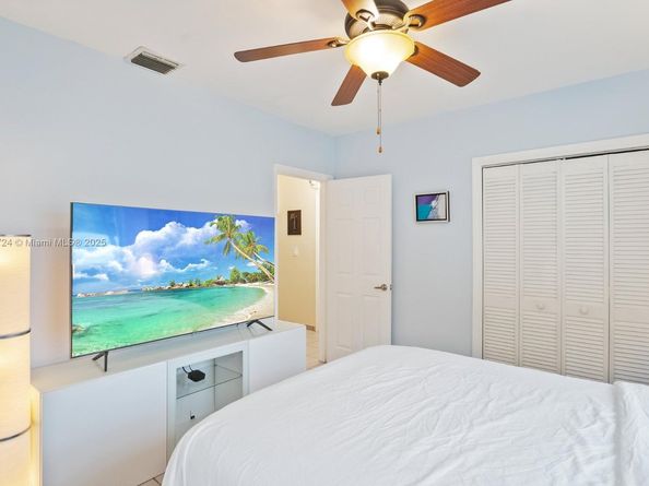 634 82nd St, Miami Beach FL 33141