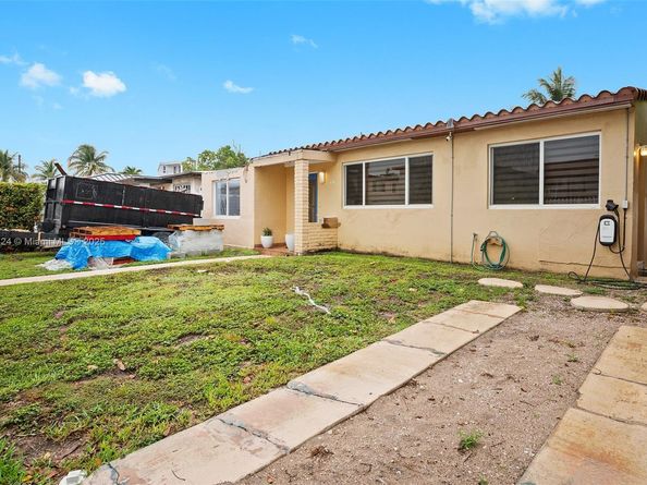 634 82nd St, Miami Beach FL 33141