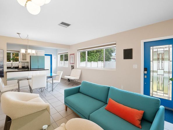 634 82nd St, Miami Beach FL 33141