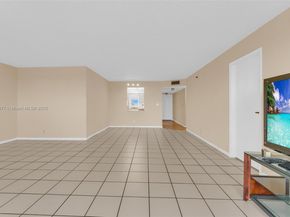 3100 W Rolling Hills Cir 707, Davie FL 33328