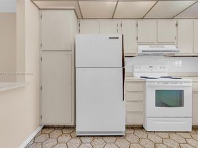 3100 W Rolling Hills Cir 707, Davie FL 33328