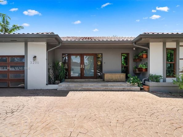 3200 NE 165th St, North Miami Beach FL 33160