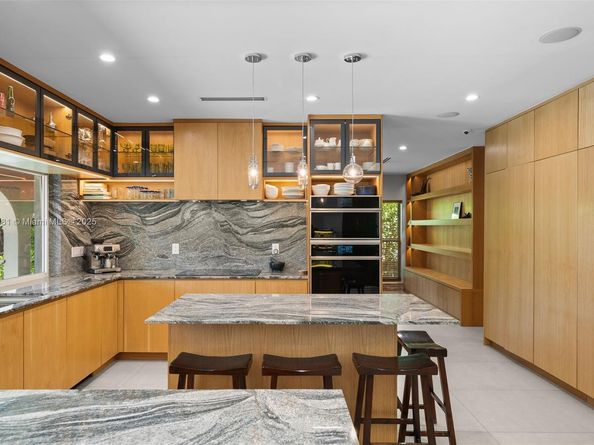 3200 NE 165th St, North Miami Beach FL 33160