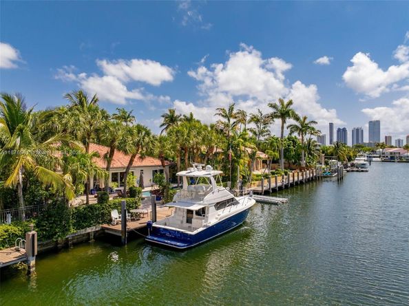 3200 NE 165th St, North Miami Beach FL 33160
