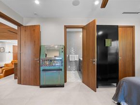 3200 NE 165th St, North Miami Beach FL 33160
