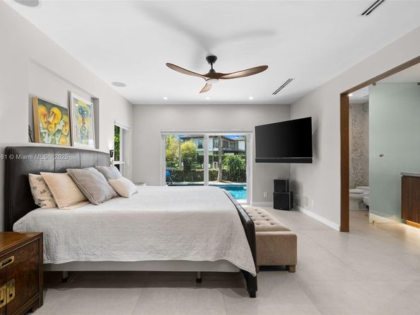 3200 NE 165th St, North Miami Beach FL 33160