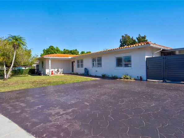 6815 SW 134th Ct, Miami FL 33183