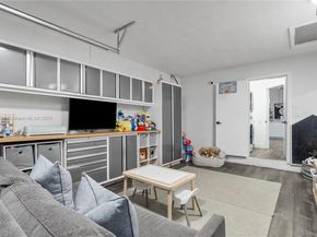 1396 Harbor Vw W, Hollywood FL 33019