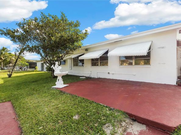 5706 NW 81st Ave, Tamarac FL 33321