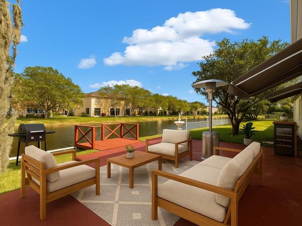 5706 NW 81st Ave, Tamarac FL 33321