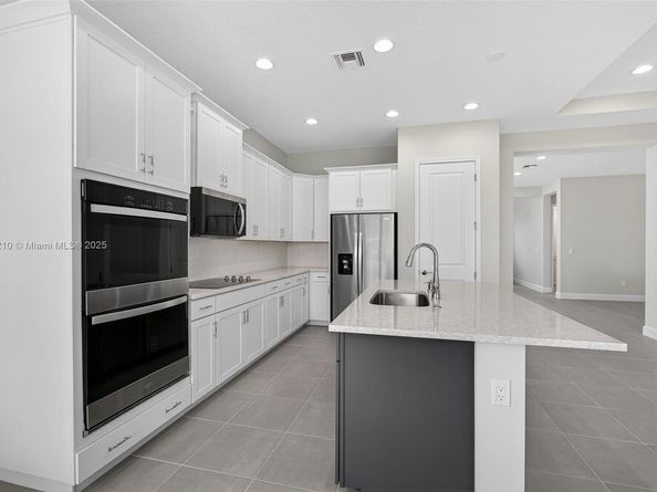 13674 Spruce Pine Dr, Westlake FL 33470