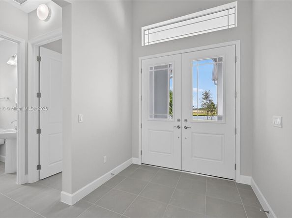 13674 Spruce Pine Dr, Westlake FL 33470