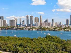 16465 NE 22nd Ave 302, North Miami Beach FL 33160