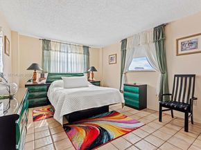 16465 NE 22nd Ave 302, North Miami Beach FL 33160