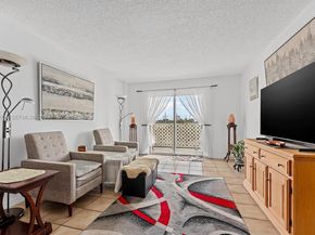 16465 NE 22nd Ave 302, North Miami Beach FL 33160