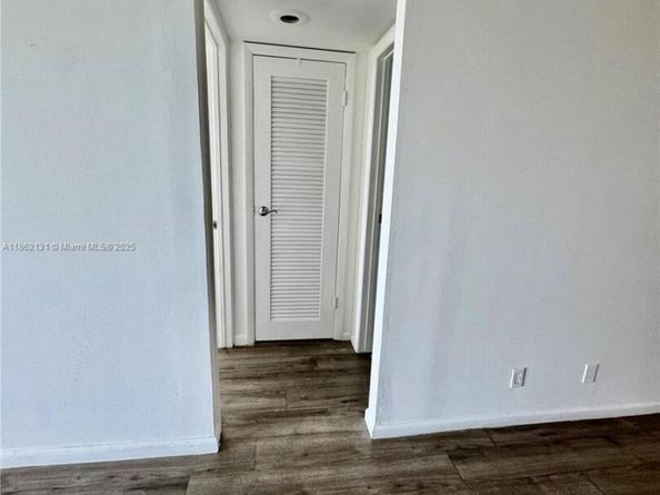 3100 W Rolling Hills Cir 310, Davie FL 33328