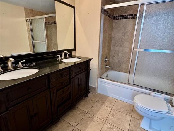 3100 W Rolling Hills Cir 310, Davie FL 33328
